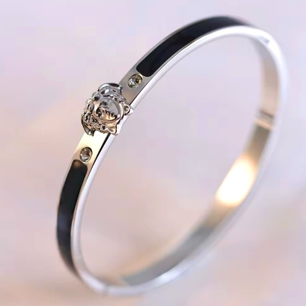 18K White Gold Medusa Head Black Oil Drip Stackable Diamond Bracelet No Fade